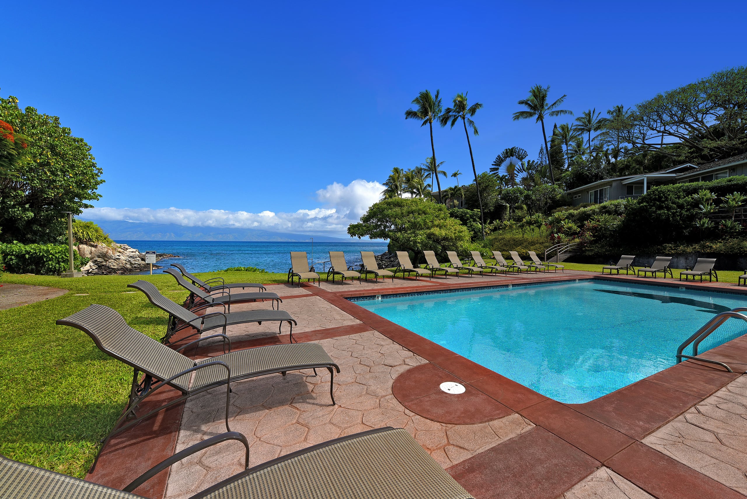 Home in Lahaina · ★5.0 · 4 bedrooms · 4 beds · 4 baths - Image 42