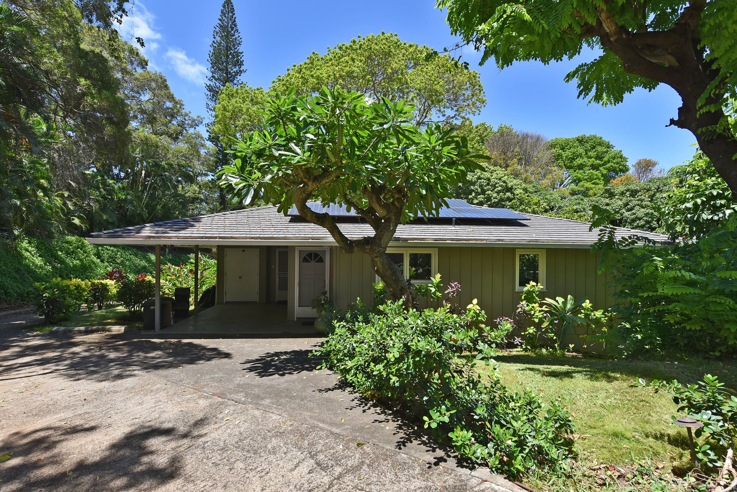 Home in Lahaina · ★5.0 · 4 bedrooms · 4 beds · 4 baths - Image 40