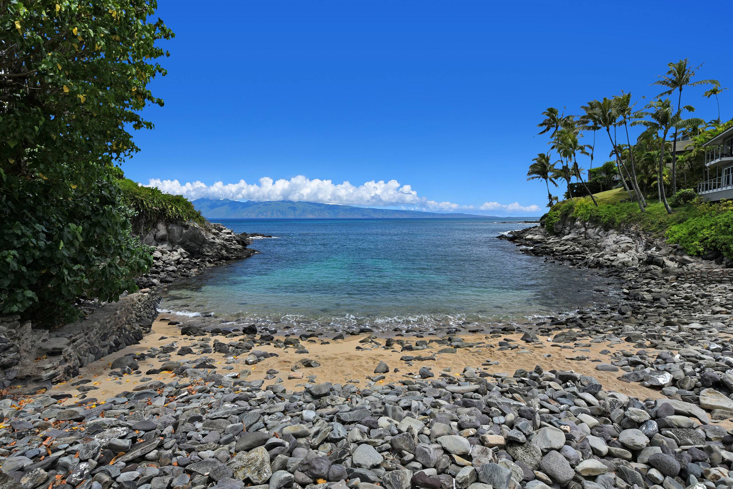 Home in Lahaina · ★5.0 · 4 bedrooms · 4 beds · 4 baths - Image 28