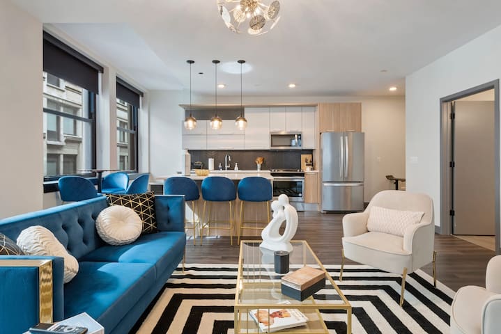 Prime Loop Apts + Convenience for Groups