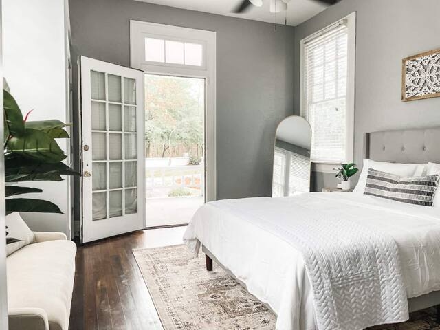 Dreamline Suites managed Airbnb listing 3