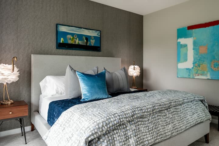 The second bedroom has a King size bed and welcomes you with our favorite feathered fixtures, Thelma & Louise!