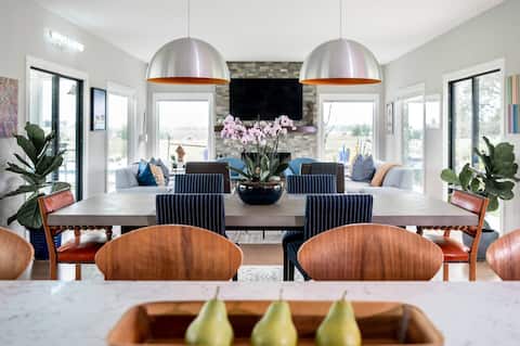 Luxury Burton Escape | Pickleball + Pool + Hot Tub