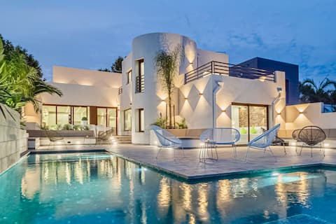 Villa N°15 in the heart of the marina, close to Ro