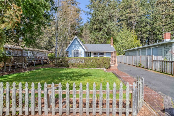 Walk To Beach, Downtown-cathy`s Cottage - Cannon Beach, OR