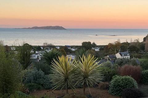 Villa in the bay of Perros-Guirec with sea view