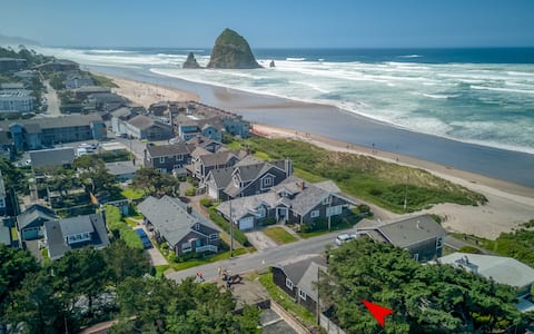 Renovated Heart of Cannon Beach-Wee Mist