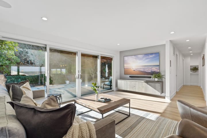 @ Marbella Lane – 3BR w/sweeping views of Bay Area