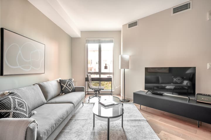Deluxe San Mateo 1br W/ Pool, Gym & W/d, Nr Caltrain, By Blueground - サン・マテオ, CA