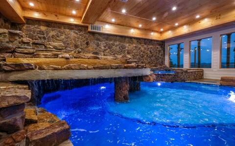 Skyriver Falls - Spectacular Private Pool!