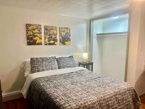 Clean & Quiet Studio Apartment A
