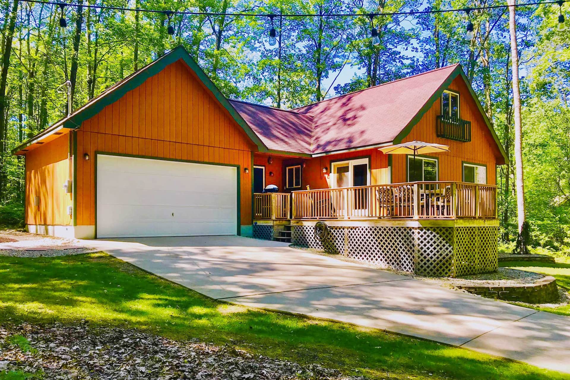 Higgins Lake Retreat - Hike, Swim, Relax!