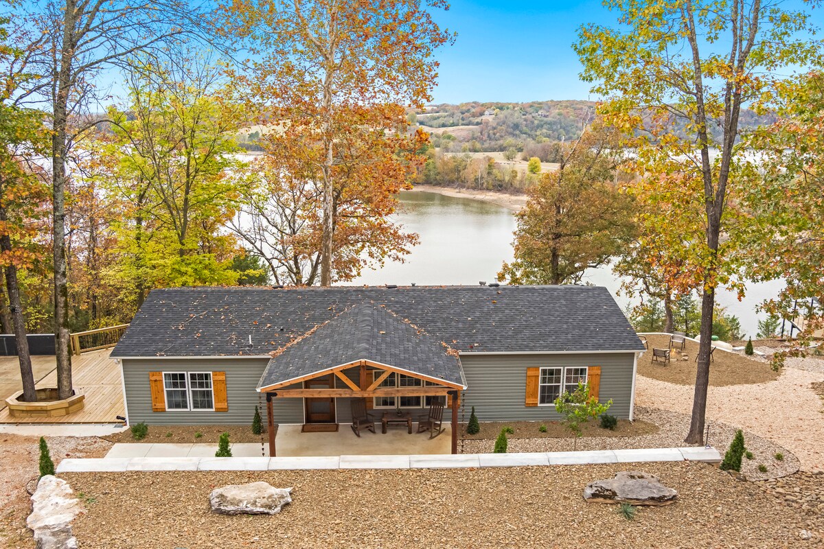 Eagles View - Panoramic Views of Beaver Lake - Houses for Rent in