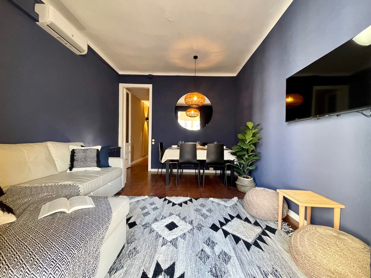 Top performing Airbnb: Sagrada Familia 4BD for Families in El Camp D'en Grassot I Gràcia Nova