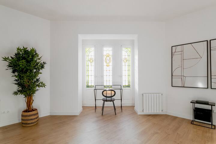 Modern and Bright – 3 Bedrooms 3 Bathrooms – Goya gallery image 5