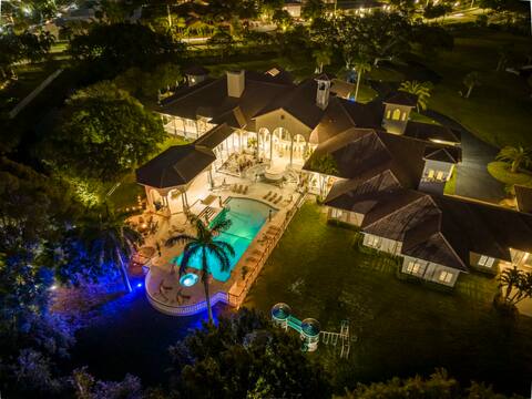16,000 SF Palace /Indoor Basketball Court/Cinema