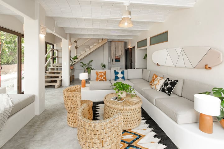 Ocean Front Luxury Condo/starlink/heated Pool - Mexique