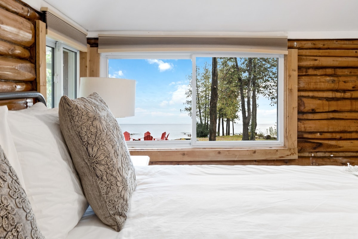 Wake up to the breathtaking lake views.
