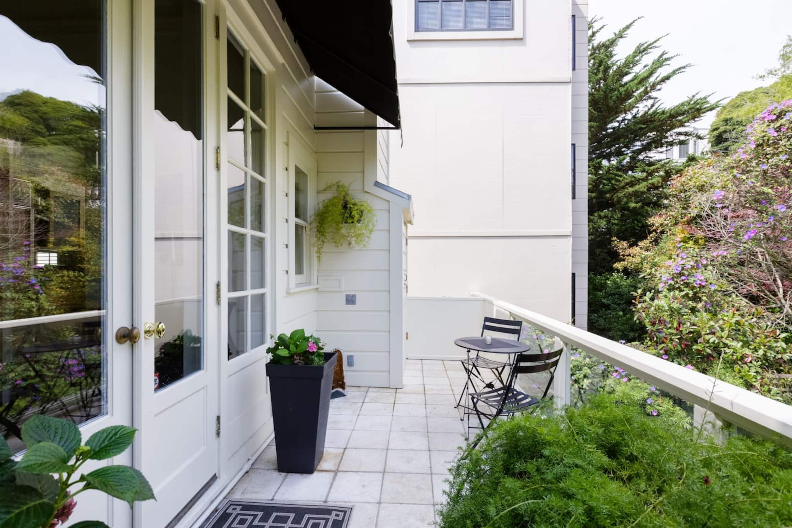 Home in San Francisco · ★4.95 · 1 bedroom · 1 bed · 1 bath - Image 18