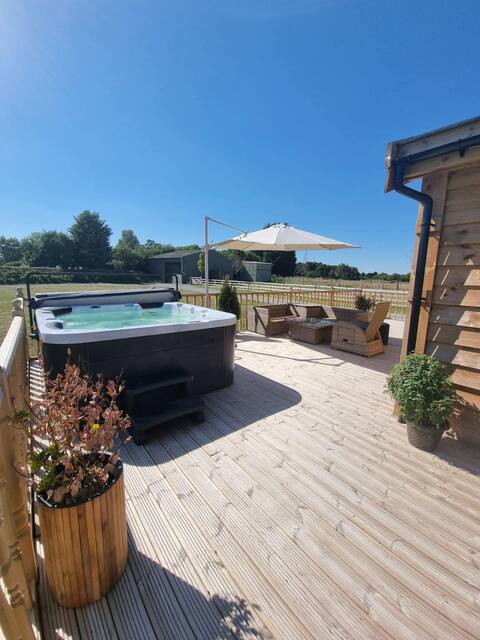 Immaculate 4-Bed Private Luxury Lodge near York