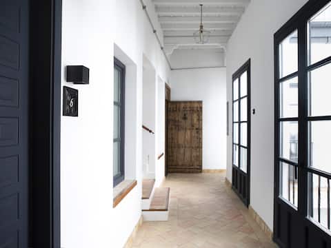 Airbnb con mejor rendimiento: Spacious apartment at unbeatable location (6 pax) en San Bartolomé