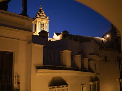 Top performing Airbnb: Lovely top floor flat at unbeatable location-3pax in San Bartolomé