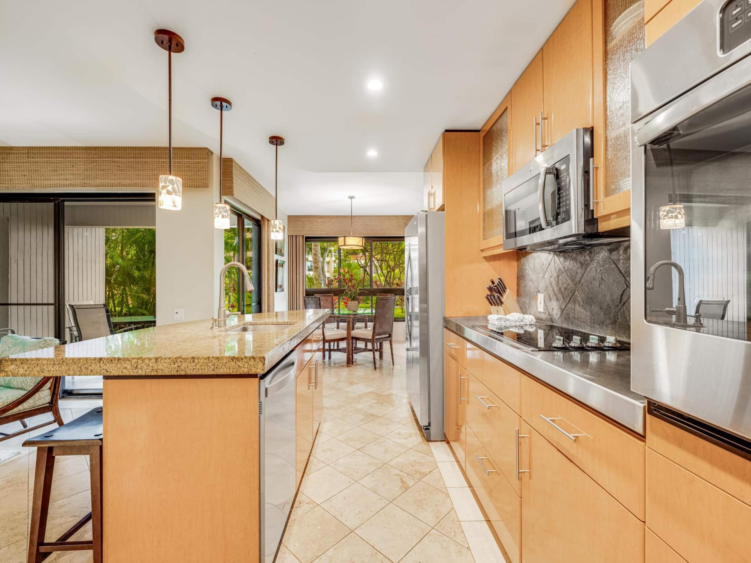 Condo in Lahaina · ★5.0 · 2 bedrooms · 2 beds · 2 baths - Image 10