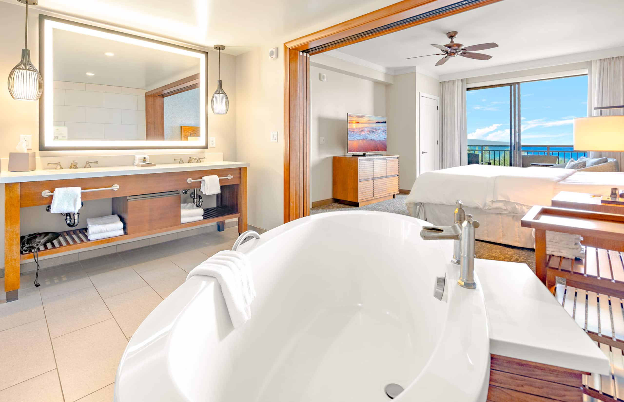 Condo in Lahaina · ★5.0 · 3 bedrooms · 4 beds · 2 baths - Image 22