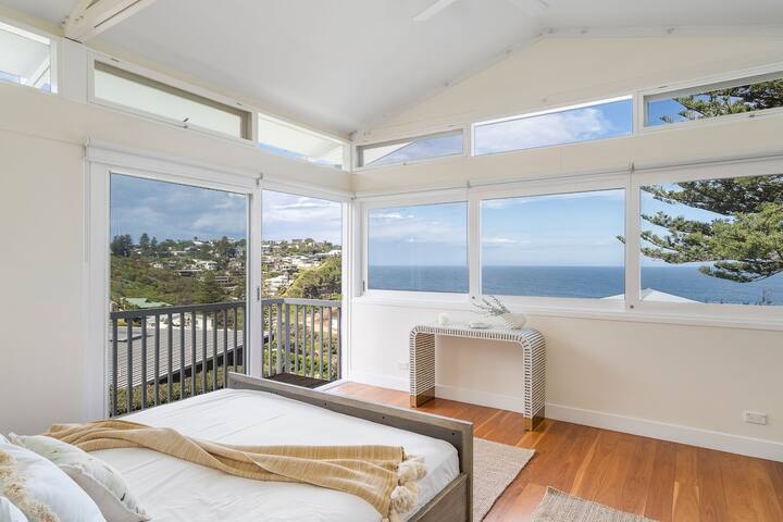 The Bungan – Beachfront w/ Access to Bungan Beach gallery image 4