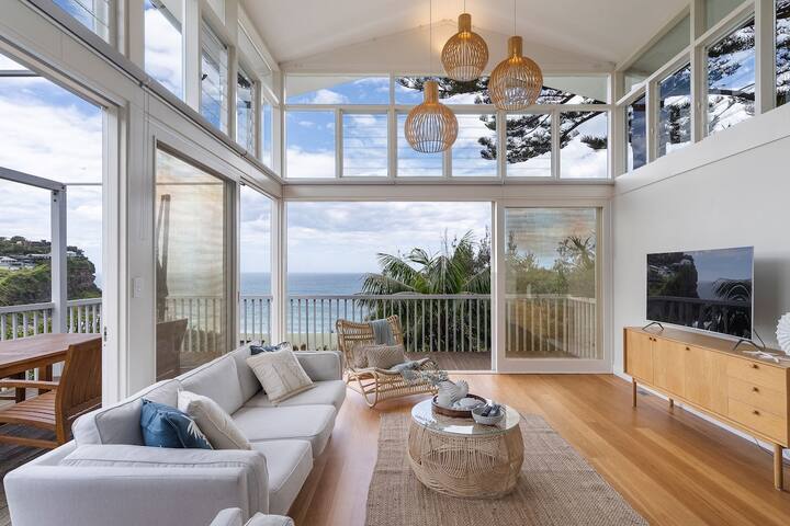 The Bungan – Beachfront w/ Access to Bungan Beach gallery image 2