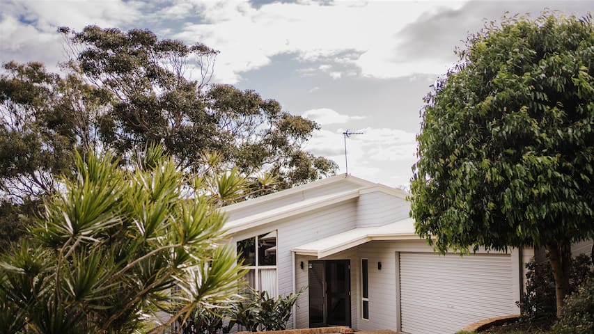 Standing Stones Shelly Beach