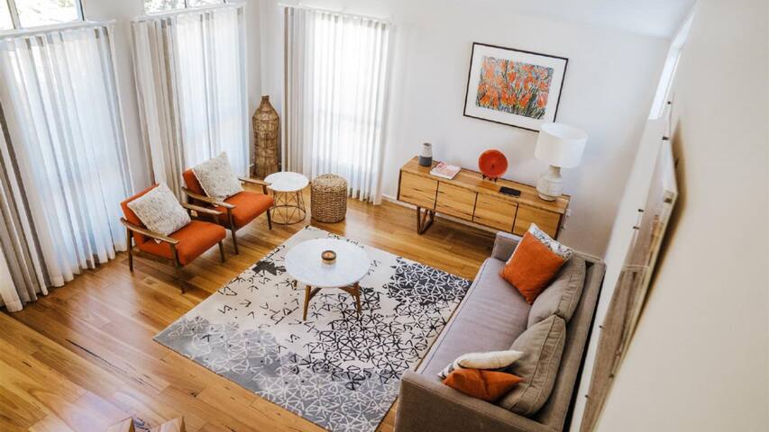 Standing Stones Shelly Beach gallery image 2