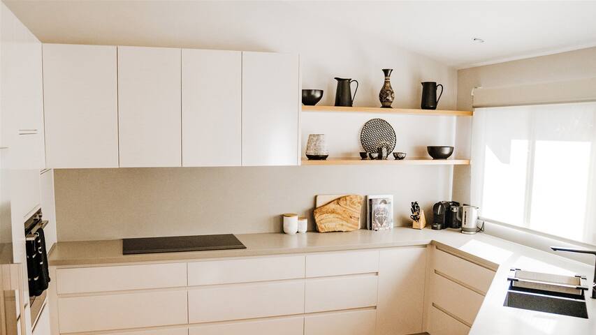 Standing Stones Shelly Beach gallery image 4