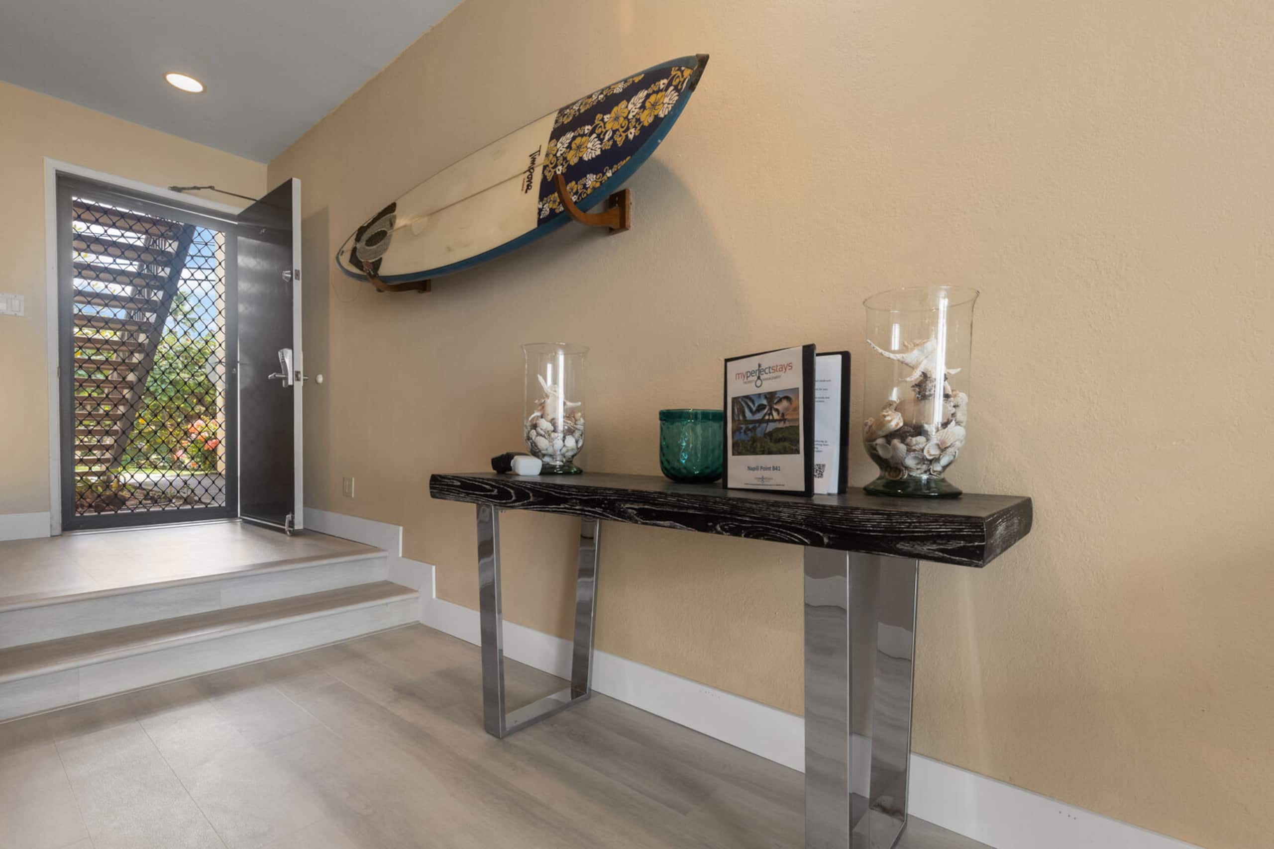 Condo in Lahaina · ★4.7 · 1 bedroom · 2 beds · 1 private bath - Image 12