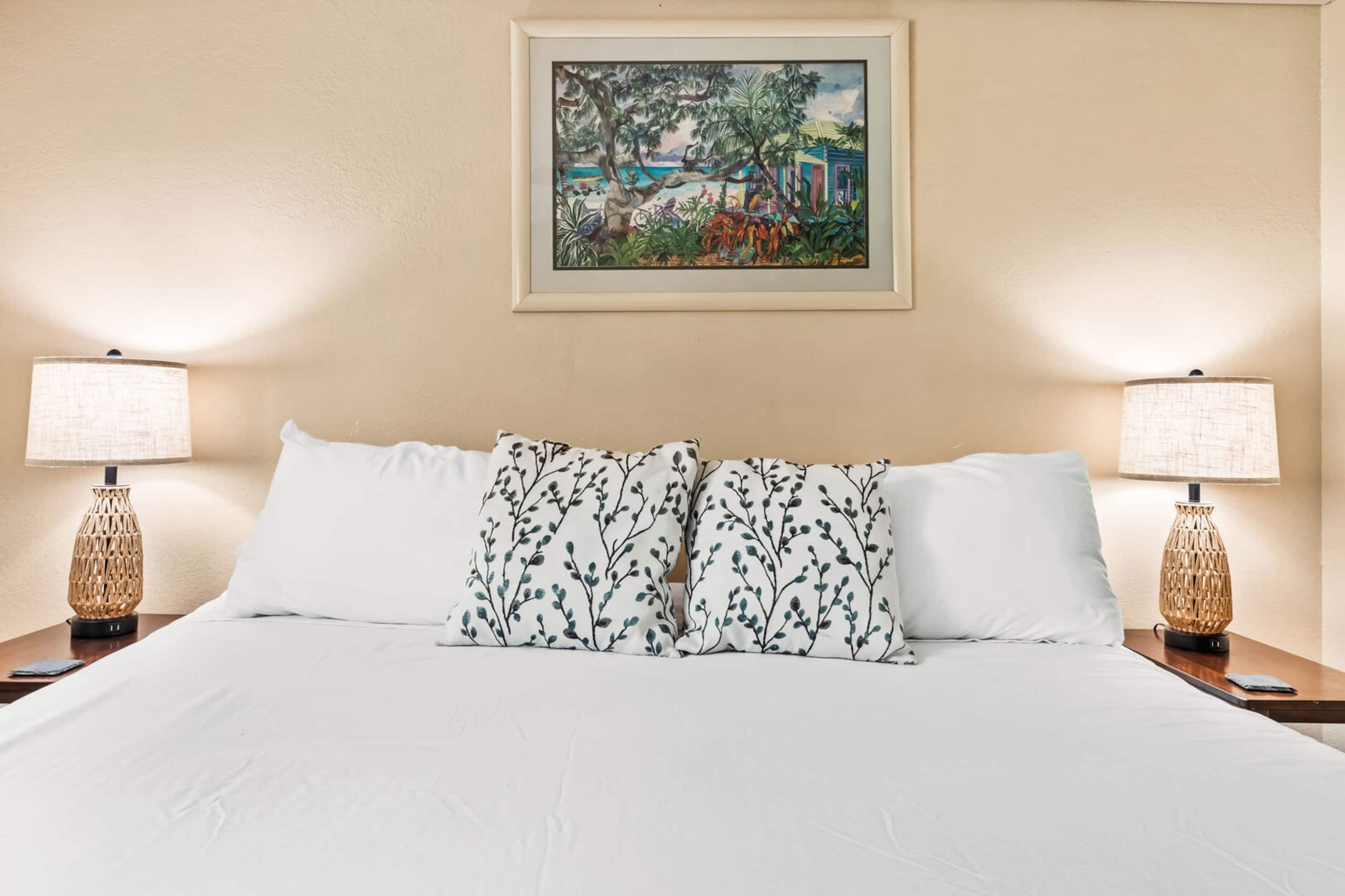 Condo in Lahaina · ★4.7 · 1 bedroom · 2 beds · 1 private bath - Image 14