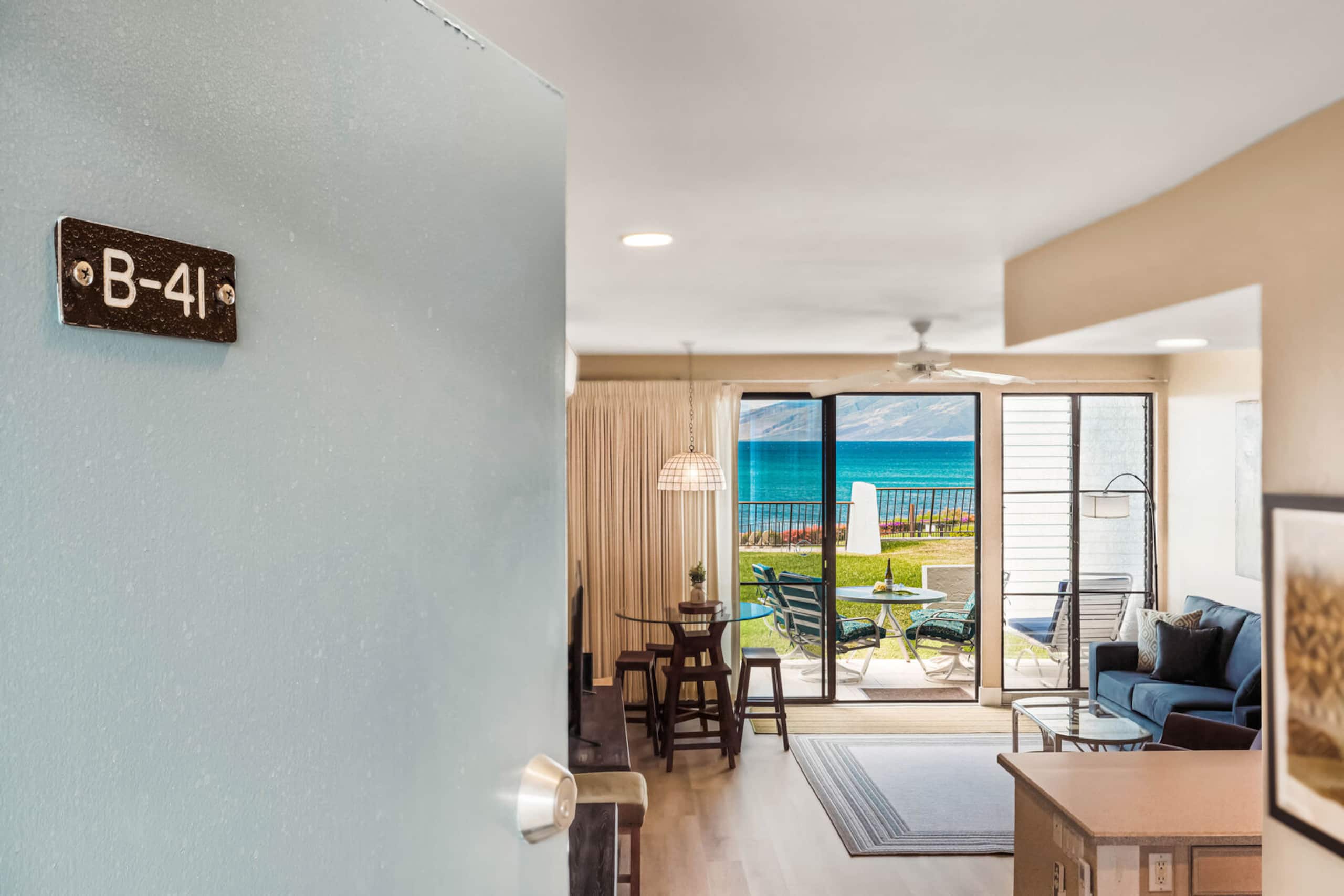 Condo in Lahaina · ★4.7 · 1 bedroom · 2 beds · 1 private bath - Image 10