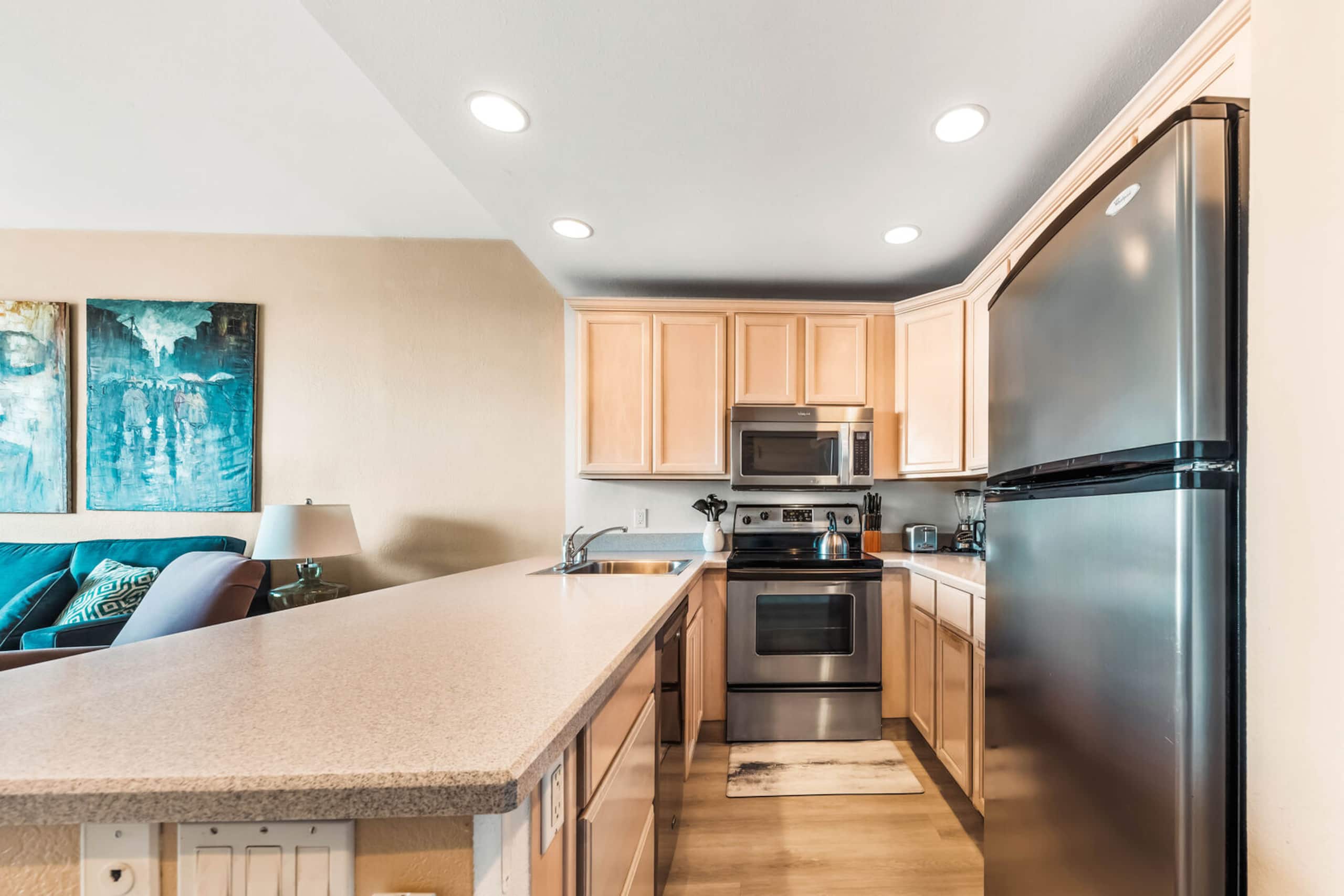 Condo in Lahaina · ★4.7 · 1 bedroom · 2 beds · 1 private bath - Image 7