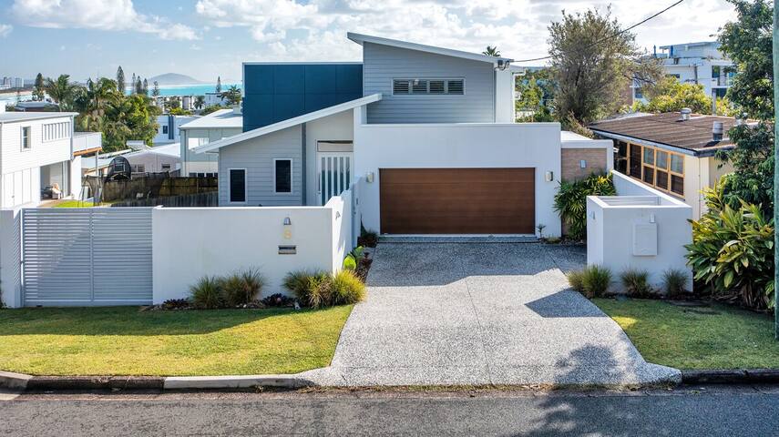 George8-Ultimate Beach House gallery image 3