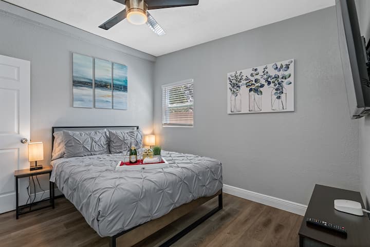 Ეს სანათები იდეალური სინათლის საშუალებას იძლევა წასაკითხად ან დასასვენებლად, სანამ დაიძინებთ.