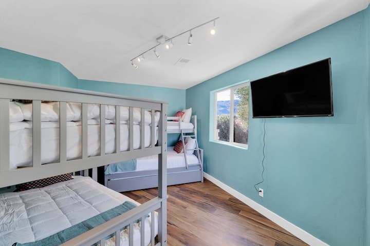 Starlit: Гледайте, отпуснете се, повтаряйте - телевизия и фон на природата за перфектна нощ. ️