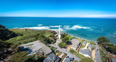 Oceanfront Home Retreat w Breathtaking Views of
