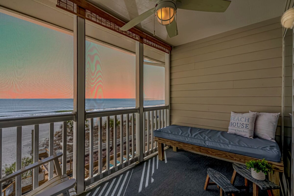 Pelicans Watch Unit 304 - Oceanfront - Condominiums for Rent in