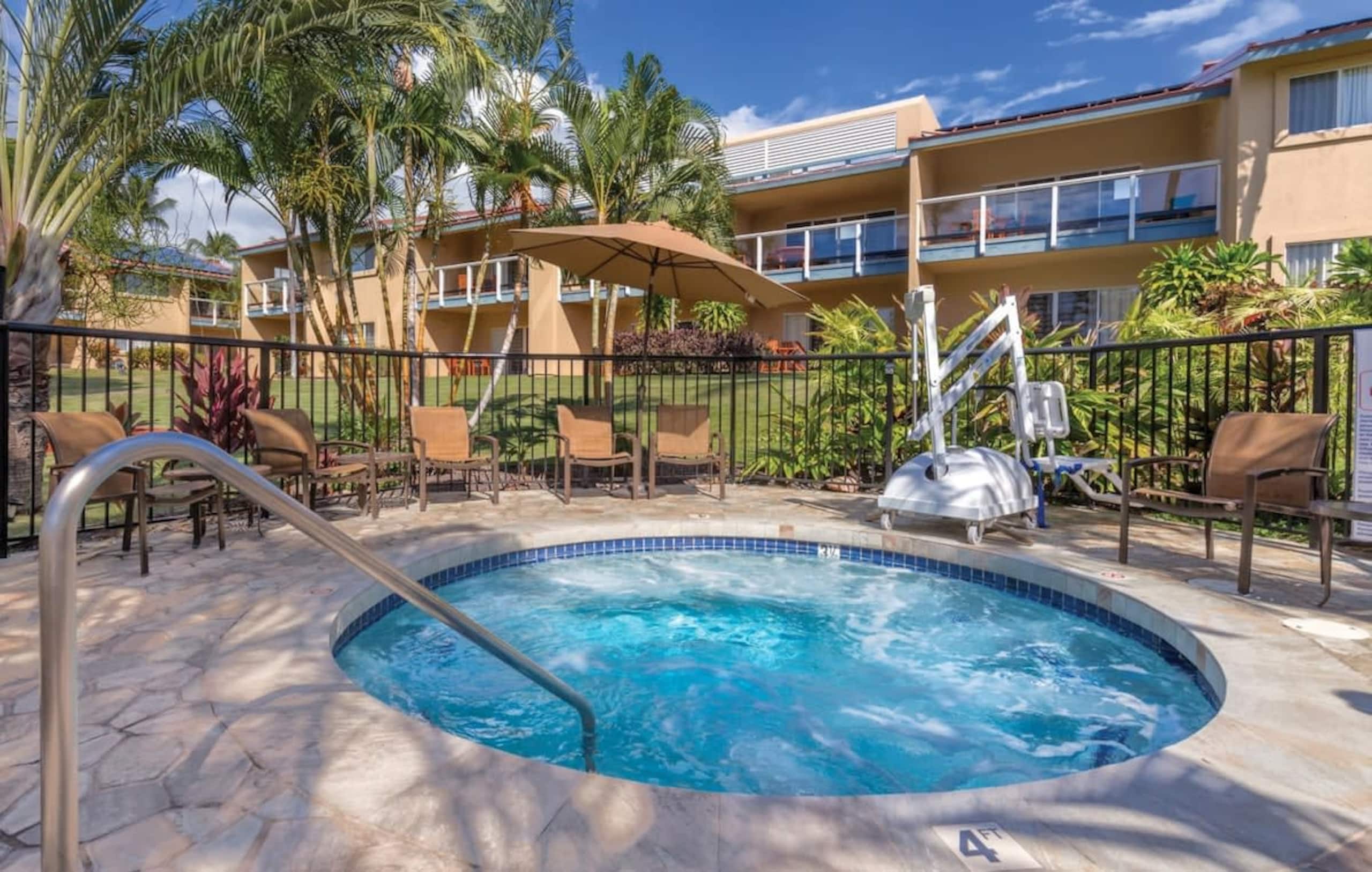 Resort in Kailua-Kona · ★5.0 · 1 bedroom · 2 beds · 1 private bath - Image 2