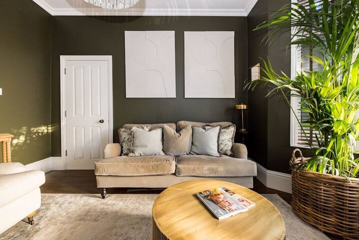 The Fulham House by HoK Living gallery image 5