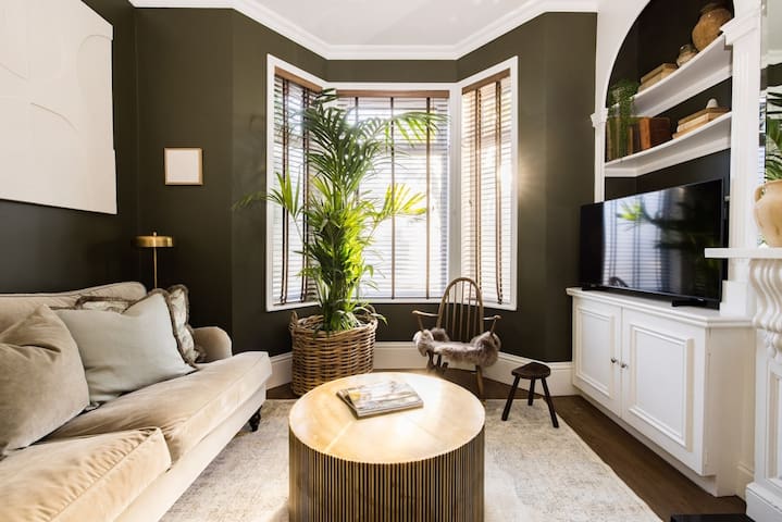 The Fulham House by HoK Living gallery image 2