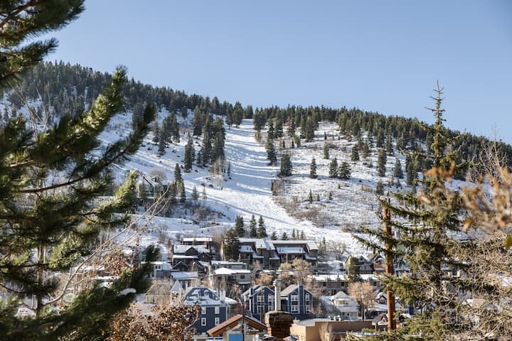 Steps To Main St + Hot Tub W/ Views Of Ski Runs - Park City, UT
