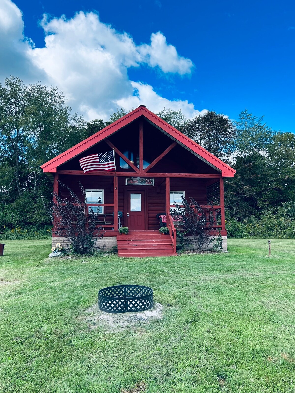 Spicewood Cabin (Hocking Hills/Waterfront) Cabins for Rent in