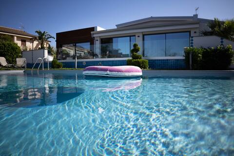 Villa Vincenzo - Villa with private pool for holid
