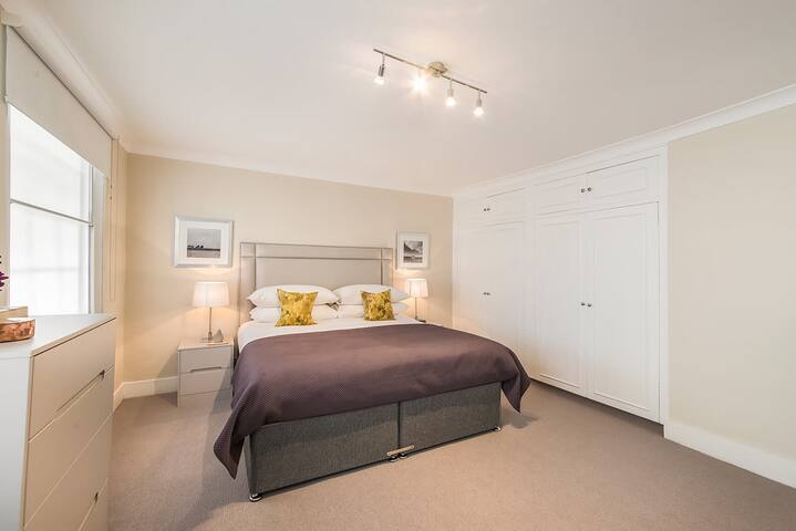 Stylish 2 Bed Belgravia Apartment – Ideal Location gallery image 2