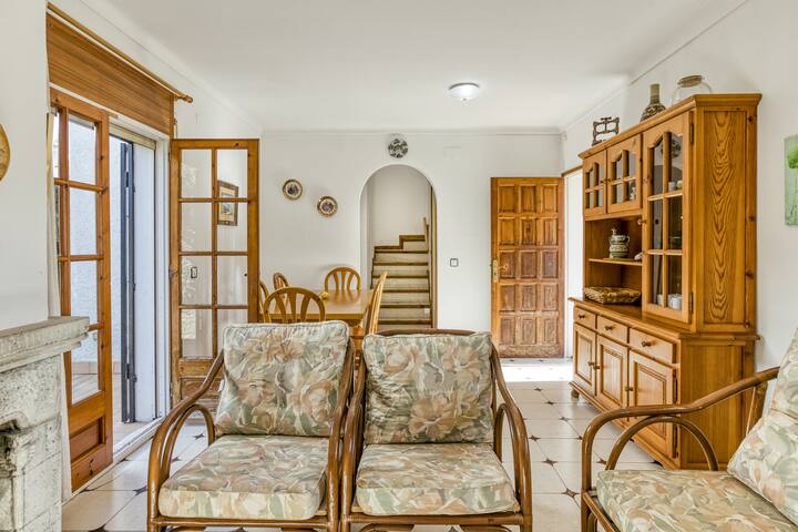 Villa La Flor con piscina gallery image 3